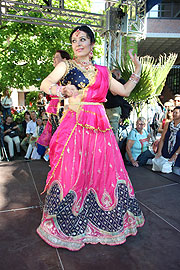 Bollywood-Dance mit Carolin Dassel (©Foto. Martin Schmitz)